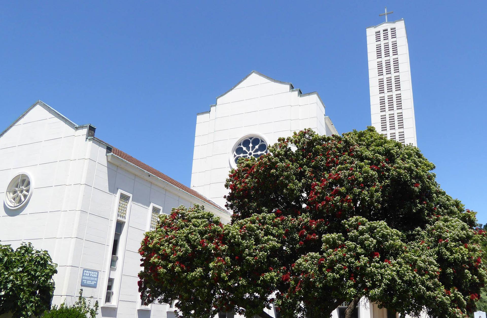 Waiapu Cathedral outside building